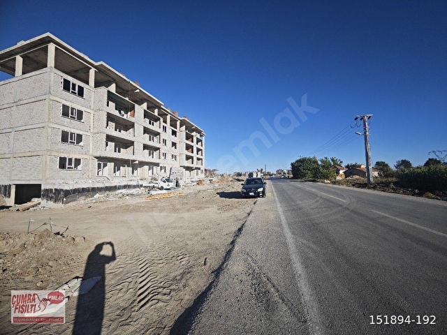MEYDAN MAHALLESİNDE SONBAHARDA OTURMAYA HAZIR ÇIKMIŞ ARA KAT  HİSSE - Görsel 3