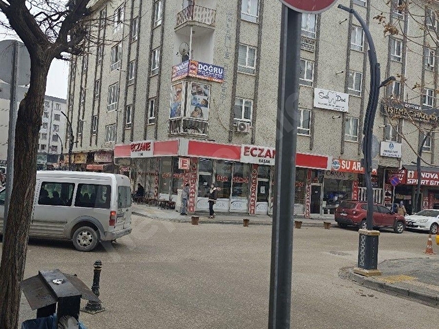 VALİLİK BİNASI CİVARI SATILIK DÜKKAN - Görsel 10