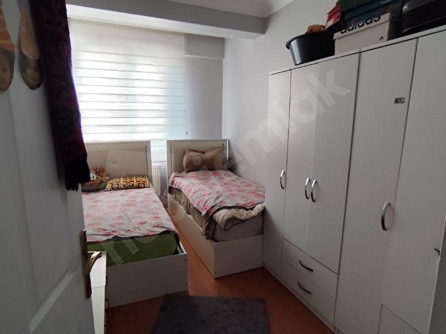 BİLEN EMLAKTAN SATILIK 3+1 ARA KAT KULLANIŞLI DAİRE - Görsel 12
