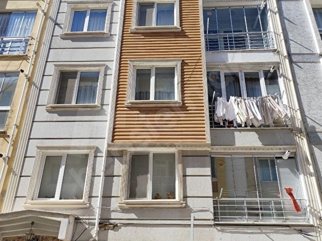 BİLEN EMLAKTAN SATILIK 3+1 ARA KAT KULLANIŞLI DAİRE