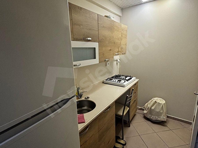 FATİHTE PRESTİJLİ CADDE ÜZERİ 500 m² Komple Kiralık İş Yeri - Görsel 12