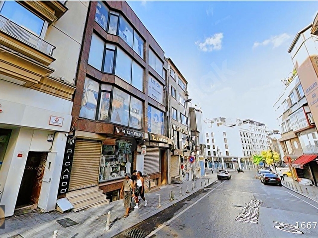 FATİHTE PRESTİJLİ CADDE ÜZERİ 500 m² Komple Kiralık İş Yeri - Görsel 13