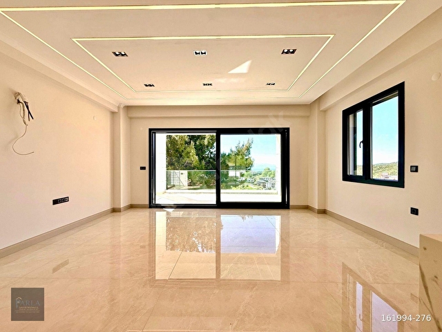 DENİZ MANZARALI 4+1 MÜSTAKİL VİLLA 280 m² DOĞA İÇİNDE LÜKS YAŞAM - Görsel 16