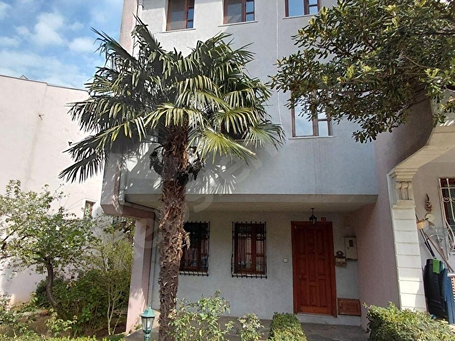 KAVACIK OTAĞTEPE ONUR SİTESİNDE FORLEKS SATILIK VİLLA - Görsel 2