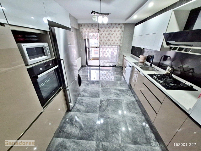 OVACIĞIN ZİRVESİ! ÖZEL MİMARİLİ & 7/24 GÜVENLİKLİ SİTE İÇİ EBEVEYN BANYO + G.ODA SÜPER LÜKS YAPI
