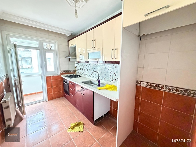 FRAGMAN GAYRİMENKUL METROBÜSE YAKIN 2+1 KİRALIK ARA KAT DAİRE - Görsel 3