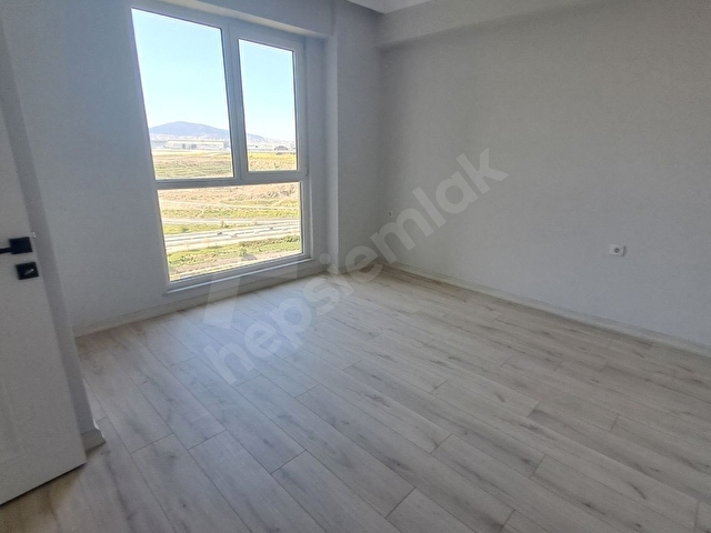 ORJİN EMLAKTAN KİRALIK EBEVEYN BANYOLU LÜKS ARAKAT DAİRE - Görsel 30