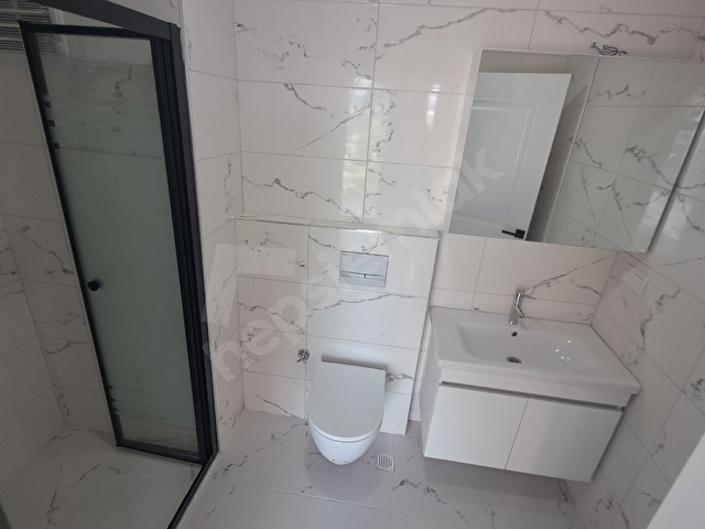 ORJİN EMLAKTAN KİRALIK EBEVEYN BANYOLU LÜKS ARAKAT DAİRE - Görsel 22