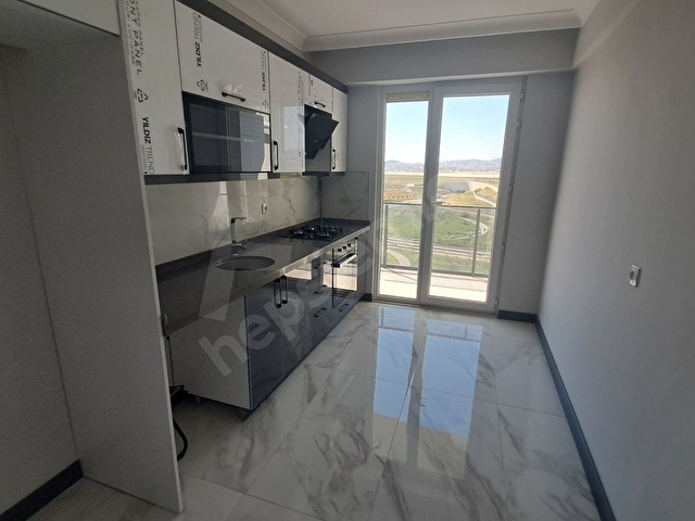 ORJİN EMLAKTAN KİRALIK EBEVEYN BANYOLU LÜKS ARAKAT DAİRE - Görsel 14