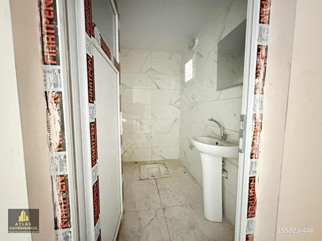 ATLASTAN KALABALIK BÖLGEDE GENİŞ CEPHELİ 500m² KİRALIK İŞ YERİ - Görsel 17