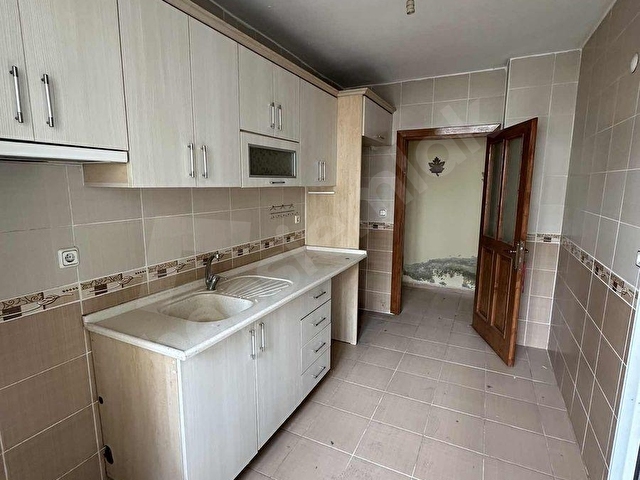 KAVAKPINAR MH. CADDE ÜSTÜNDE E-5 VE OKULA YAKIN 3+1SATILIK DAİRE - Görsel 17