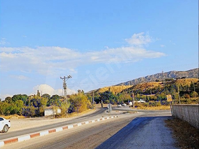 Tokat Bizim emlaktan yatırımlık satılık arsa