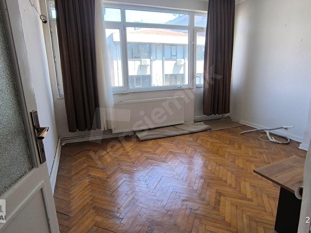 ÜSKÜDAR AHMEDİYE MERKEZDE 3.ARA KAT 2+1 KİRALIK KONUT - Görsel 3
