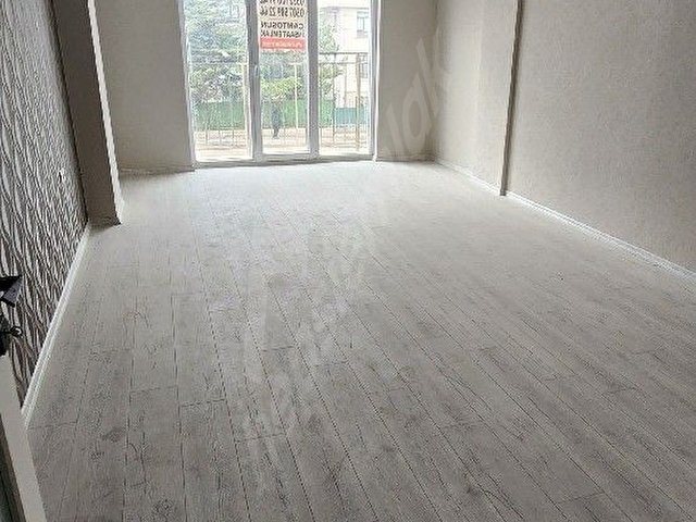 SALI PAZARI ÜSTÜ CADDE ÜZERİ KİLERLİ İSKANLI SIFIR 3+1 DAİRE - Görsel 8