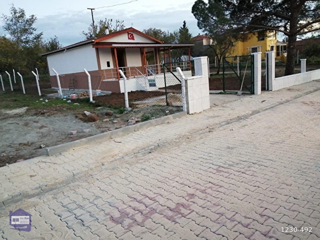 Corlu Turkgucunde Satilik Mustakil Bahceli Ev 1230 492 Hurriyet Emlak
