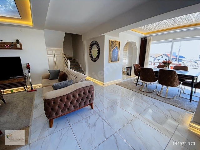 Kargıcakta Denize Yakın Yeni Eşyalı Müstakil havuzlu 3+1 Villa - Görsel 2