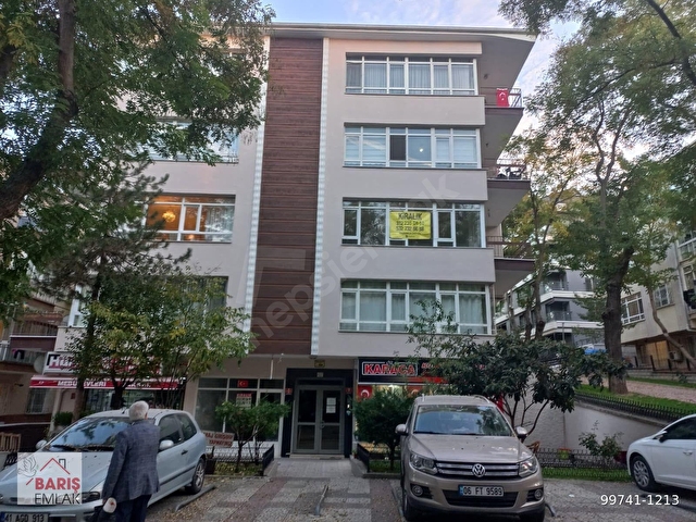 BARIŞ EMLAKTAN MEBUSEVLERİ SÜSLÜ SOKAKTA 3+1, KATTA, BOŞ - Görsel 2