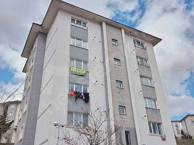 DÖNÜŞÜM EMLAKTAN ÜNİVERSİTE YOLU TOKİ 1+1 FULL YAPILI SATILIK DAİRE