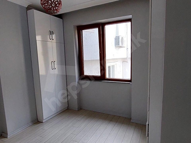 VALİKONAĞI PARALELEİNDE OTOPARKLI YENİ BİNADA 1+1 AYDINLIK DAİRE - Görsel 7
