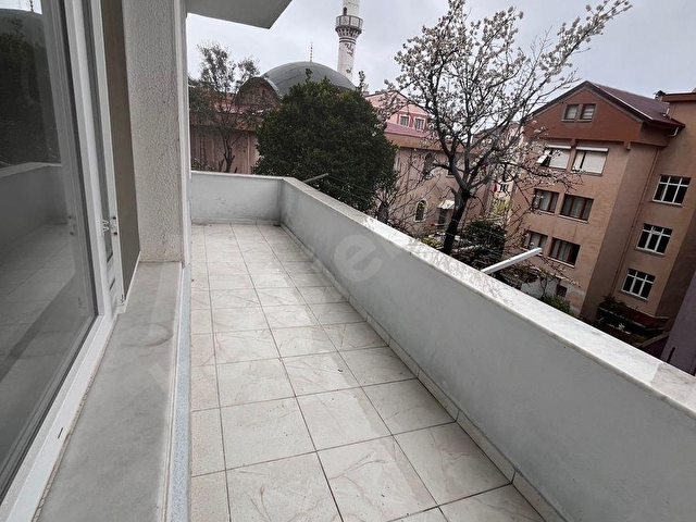 BAHÇELİEVLERDE SELİMEYE CAMİİ ARKASINDA 4+1 BALKONLU KİRALIK DAİRE - Görsel 8