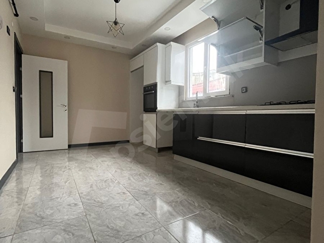 Tepe mevkiinde 3+1 160 m2 geniş daire - Görsel 14
