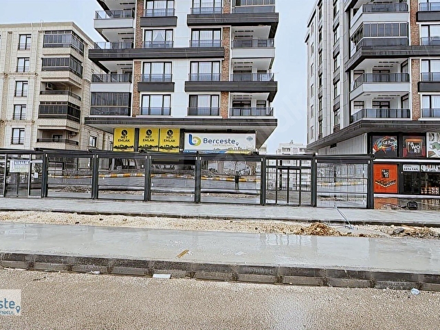 Bercesteden Kiralık 3 Katlı Mağaza Dükkan İşyeri - Görsel 8