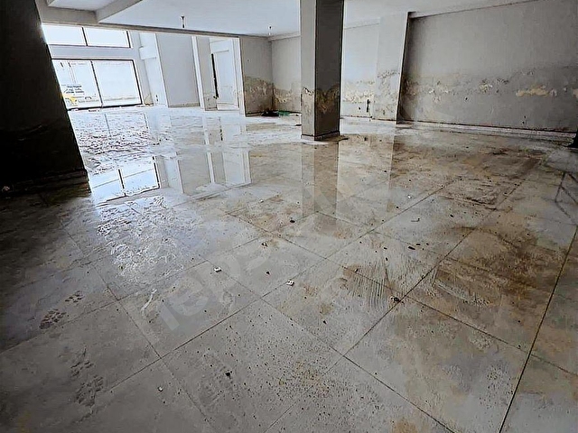 SULTANBEYLİ KURAN KURSU CADDESİNE CEPHE 350 M2 DÜZ AYAK DÜKKAN - Görsel 11