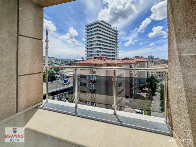 ATAŞEHİR KÜÇÜKBAKKALKÖYDE METROYA YAKIN EŞYALI 150 M² 3+1 DAİRE - Görsel 7