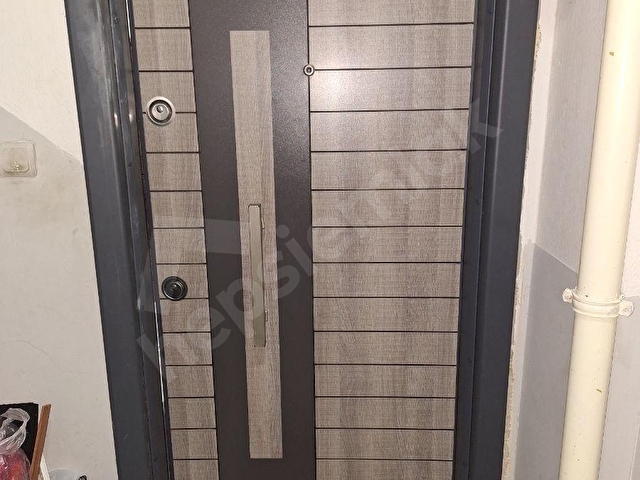 Fındıklı Mahallesinde içi komple yenilenmiş konforlu daire - Görsel 18