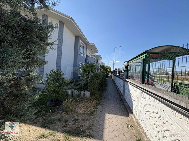 Kiralık 3+1 Serdivan Dünyam Konutları Muhteşem Konum - Görsel 2