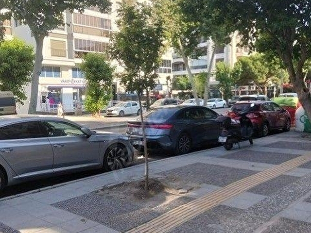 KARŞIYAKA GİRNE BULVARINDA HAREKETLİ LOKASYONDA KİRALIK DÜKKAN - Görsel 5