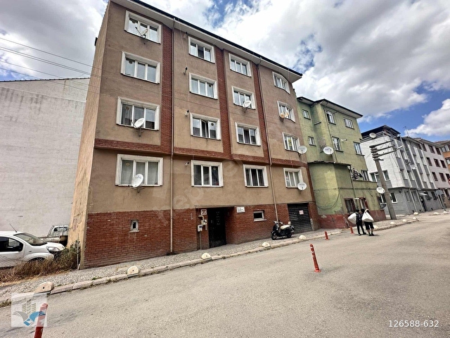 MUSTAFA KEMAL PAŞA MAHALLESİNDE ARAKAT EŞYALI 1+1 DAİRE - Görsel 2