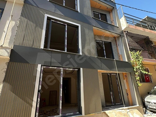 EVONA GAYRİMENKULDEN DENİZ MANZARALI SATILIK 2+1 DAİRE - Görsel 6