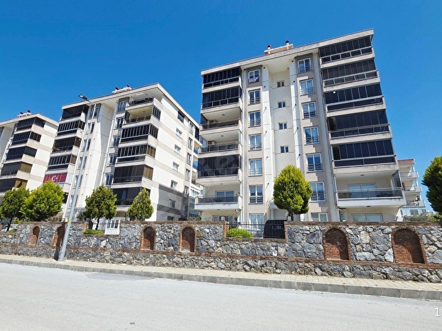 Söke Yenikent Mah. Taşpark Konaklarında 160 m² 3+1 Daire