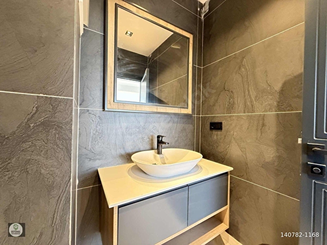 ÜSTÜNELDEN 7/24 GÜVENLİKLİ HAVUZLU SİTEDE MANZARALI LOFT DAİRE - Görsel 22