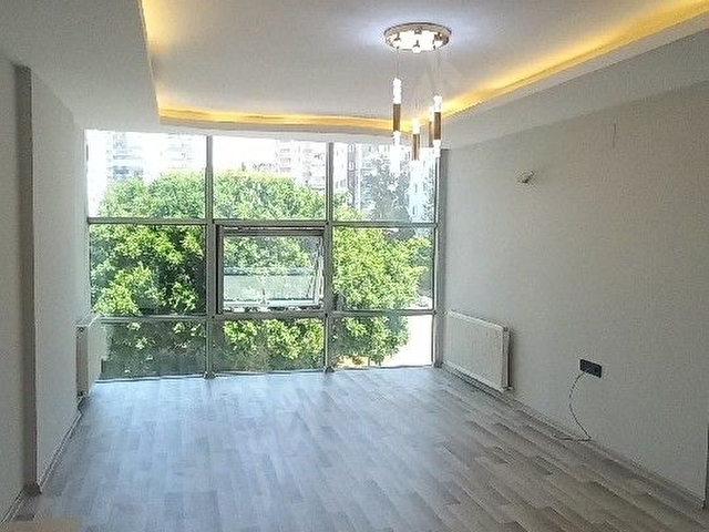 KURTTEPE den Yurt mahallesinde Cok temiz Satılık 2+1daire - Görsel 3