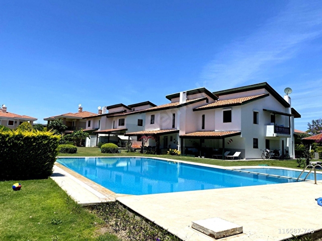 ROYALDEN ILICA OTELLER BÖLGESİNDE HAVUZLU 4+1 YILLIK KİRALIK