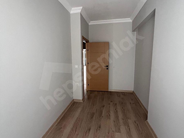 ÇEKMEKÖY MEHMETAKİF MAHALLESİNDE 2+1 SIFR ÇİFT BALKON AYRI MUTFAKLI BU FİYATA DAİRE KALMADI - Görsel 24