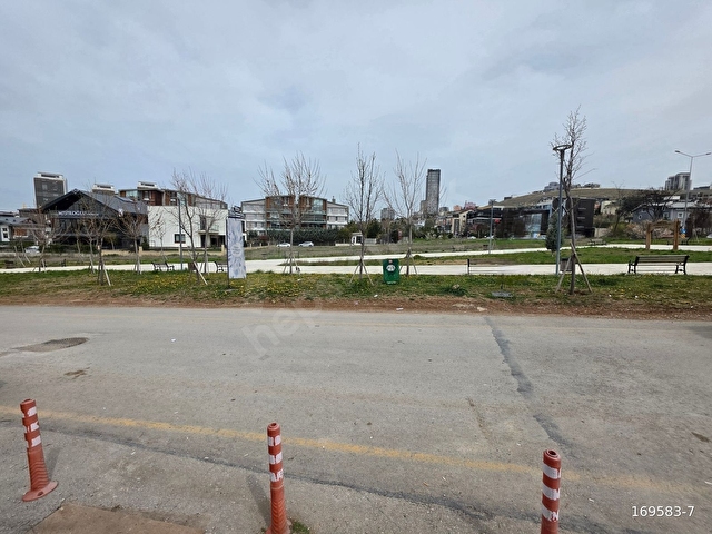BEYLER CADDESİ MERKEZİ KONUMDA KİRALIK DÜKKAN - Görsel 23