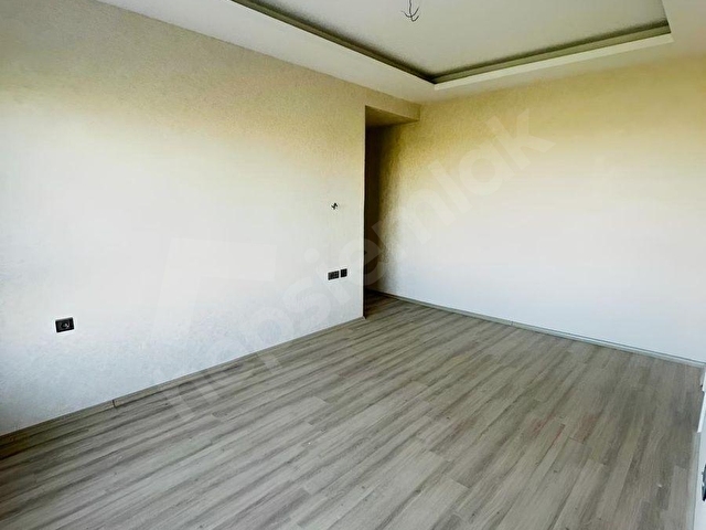 KAMİL KAYADAN ARMA RENKTE ARA KAT LÜKS KİRALIK 4+1 DAİRE - Görsel 24
