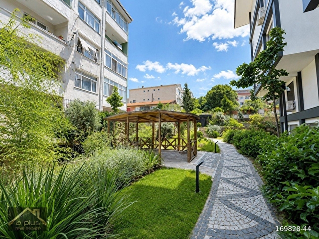 PARILTI BEYLERBEYİNDE, 3+1 SİTE İÇİ KİRALIK LÜKS ARA KAT DAİRE - Görsel 30