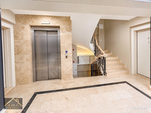 PARILTI BEYLERBEYİNDE, 3+1 SİTE İÇİ KİRALIK LÜKS ARA KAT DAİRE - Görsel 23