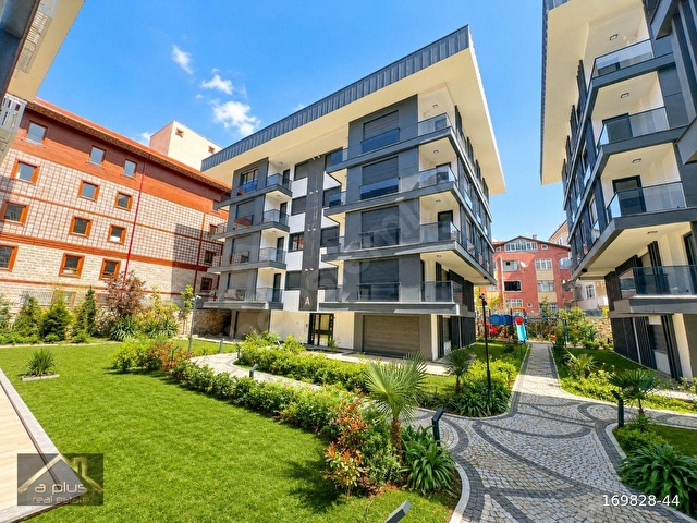 PARILTI BEYLERBEYİNDE, 3+1 SİTE İÇİ KİRALIK LÜKS ARA KAT DAİRE - Görsel 28