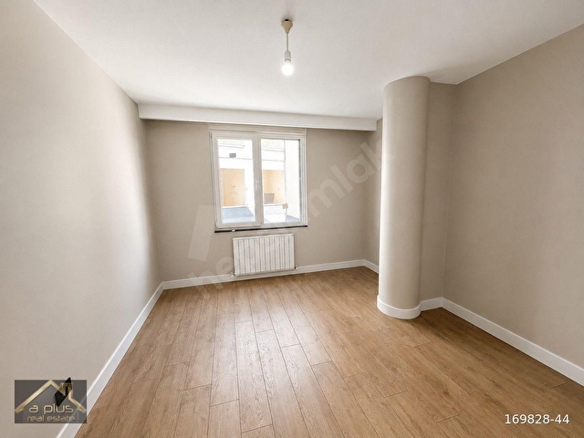 PARILTI BEYLERBEYİNDE, 3+1 SİTE İÇİ KİRALIK LÜKS ARA KAT DAİRE - Görsel 20