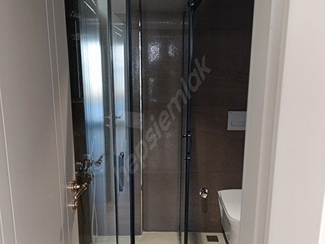 Güzelyurt İlçesinde Özel Tasarım Müstakil Villa-4+1-220 m²-Garajlı - Görsel 20