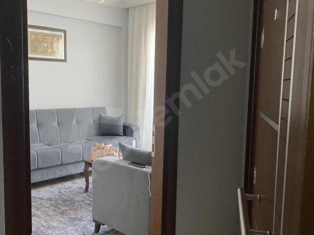 METR0 35 EMLAK TAN BOZYAKA CADDE YAKINI 2+1 SATILIK DAİRE