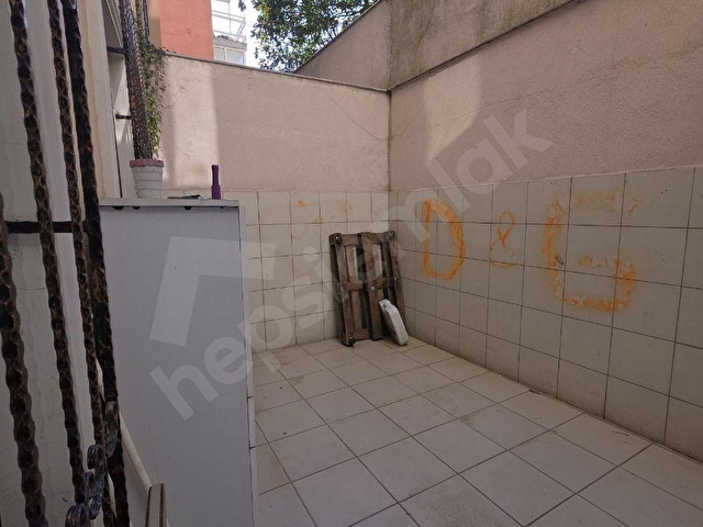 BEŞİKTAŞIN MERKEZİNDE GENÇ BİNADA KEYİFLİ 2+1 BAHÇE KATI - Görsel 25