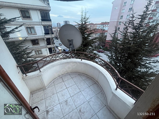 DUTLUK METRO DURAĞI YAKINI ARA KAT MANZARALI GENİŞ 3+1 DAİRE - Görsel 5