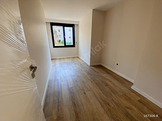AVANTAGEDAN Beylerbeyi Burhaniyede Site İçi 2+1 Daire - Görsel 13