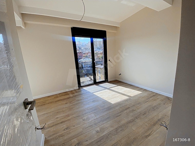 AVANTAGEDAN Beylerbeyi Burhaniyede Site İçi 2+1 Daire - Görsel 12